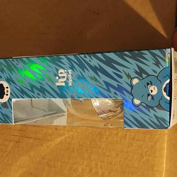 Care Bears by Hip Dot eyeshadow - Picture 3 of 3